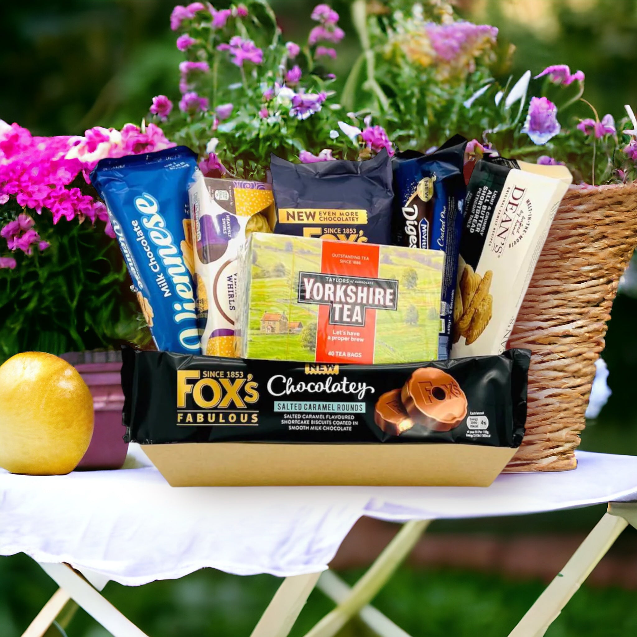 Tea & Biscuits Hamper